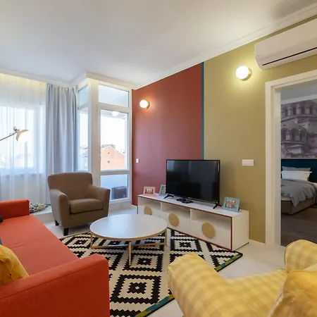 Lux 3bd-2ba On Vitosha Boulevard * Sofia